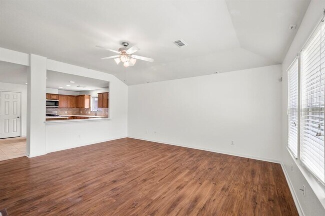 Building Photo - 3211 Falcon Trail Dr
