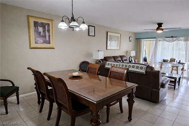 Building Photo - 1448 Churchill Cir