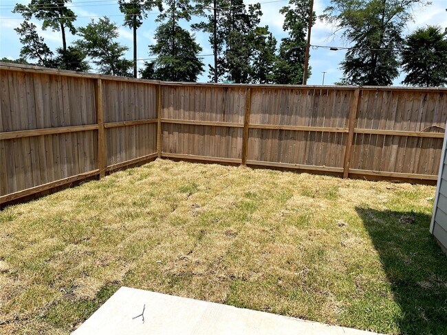 Building Photo - 19835 Redbay Fir Ct