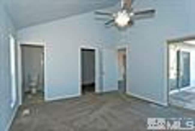 Building Photo - Beautiful, spacious single-family home