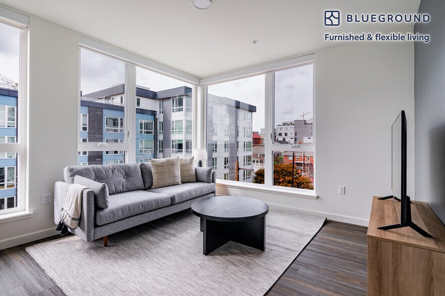 Primary Photo - 1000 E Yesler Wy