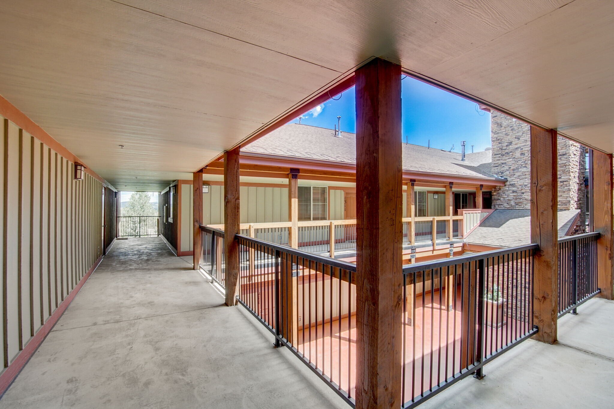 Building Photo - 5519 Lillehammer Ln