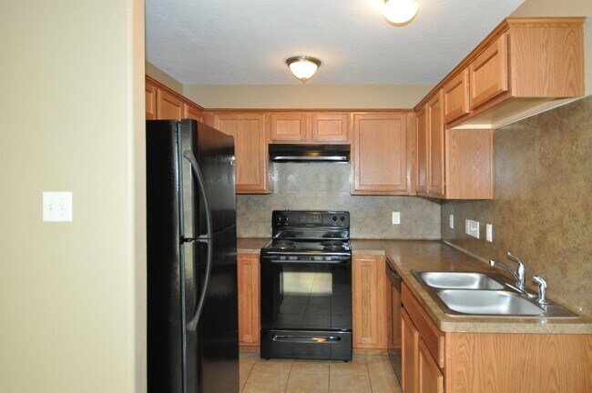 Building Photo - 21455 W Wallis Dr