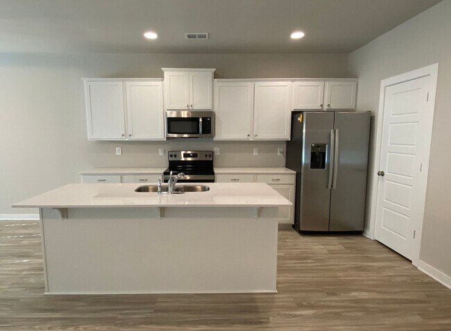 Building Photo - Home for Rent in Jemison, AL!