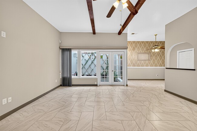 Building Photo - 15068 Kimberley Ct