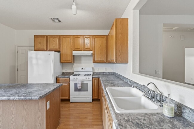 Building Photo - 10252 E Wasp Spring Dr