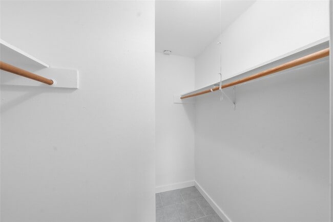 Building Photo - 2303 Keyhole Ln