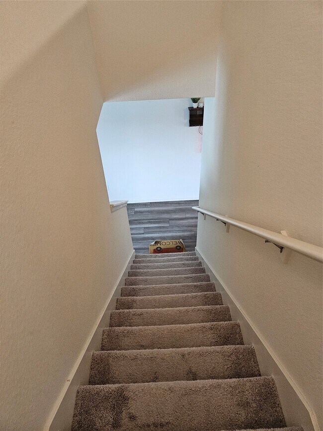 Building Photo - 5923 Grantgrala Dr