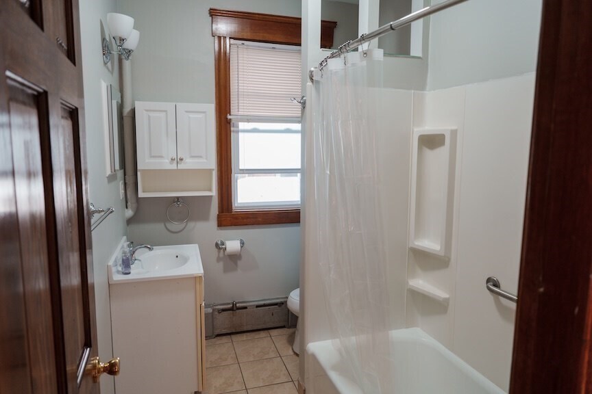 Building Photo - 45 Montvale St