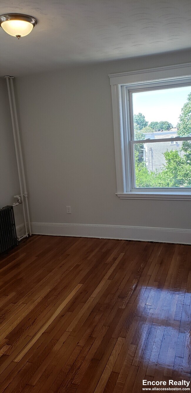 Building Photo - 1615 Commonwealth Ave