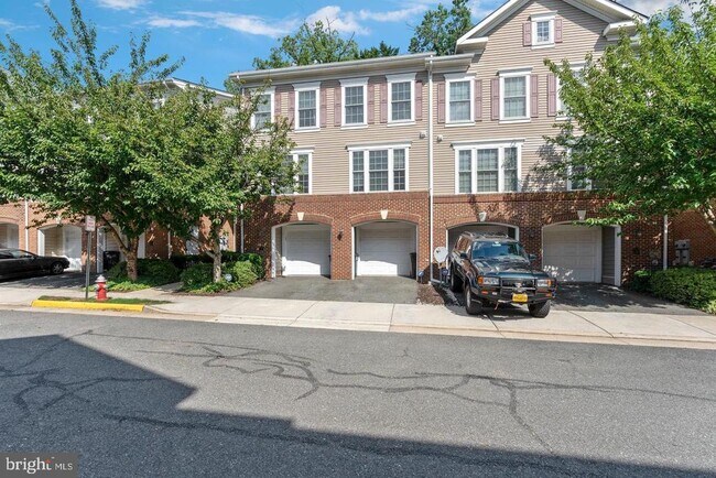 Building Photo - 7117 Mason Grove Ct