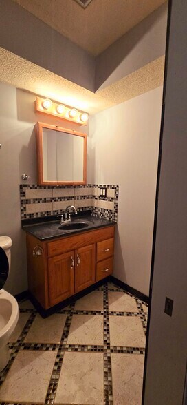 Building Photo - 4819 Middletowne St