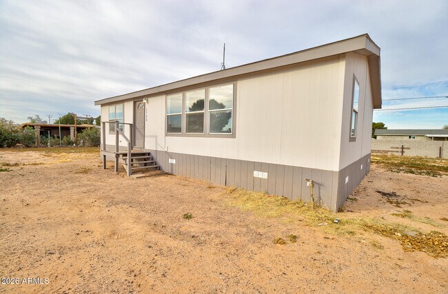 Building Photo - 5706 N Fuchsia St