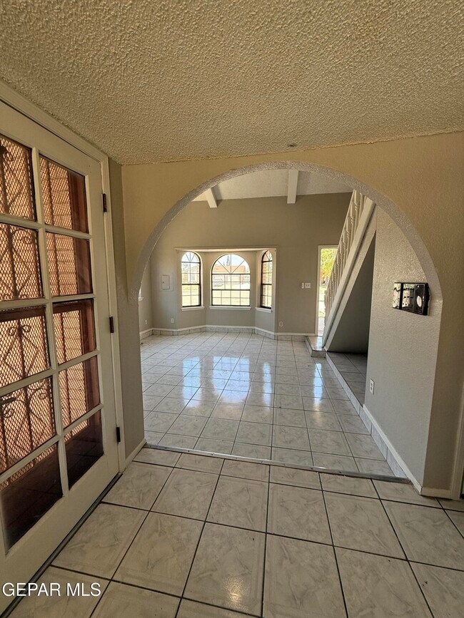 Building Photo - 11708 Sierra Azul Dr