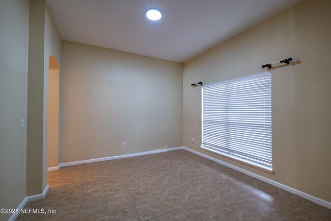 Building Photo - 3466 Laurel Leaf Dr