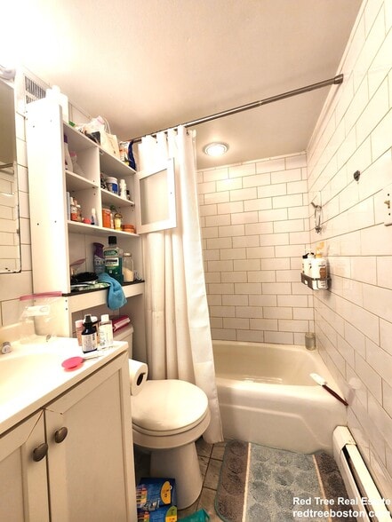 Building Photo - 32 Irving St