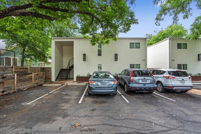 Building Photo - 4105 Speedway