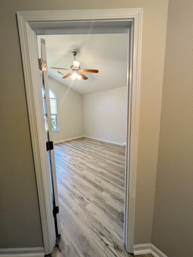 Building Photo - 2504 Feldspar Ct