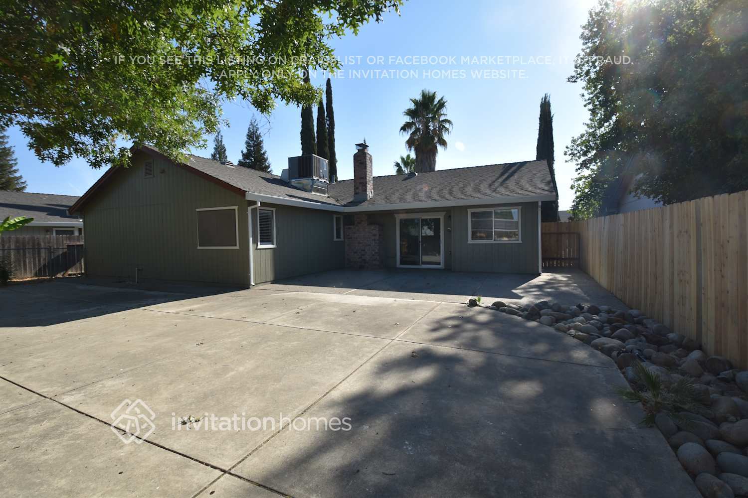 Building Photo - 1247 Crescendo Dr