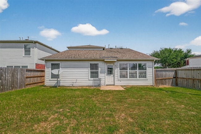 Building Photo - 15003 Sugar Sands Dr