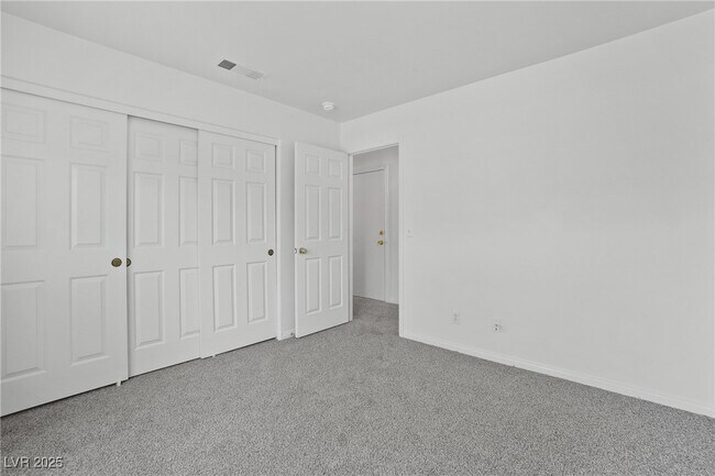 Building Photo - 8473 Birthstone Ave