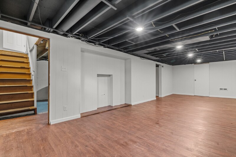 Building Photo - 1392 Langholm Dr
