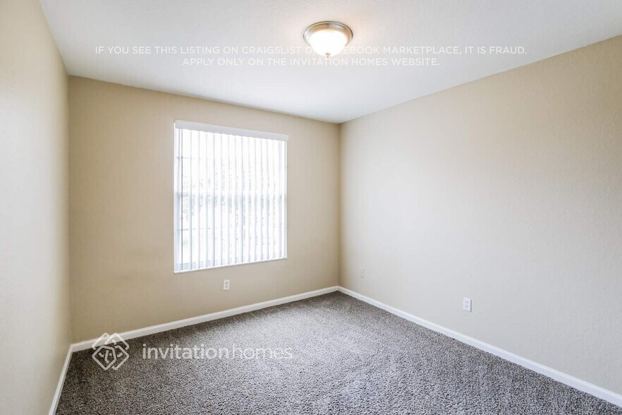 Building Photo - 5115 Crescent Moon Dr