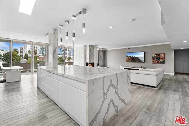 Primary Photo - 1333 S Beverly Glen Blvd