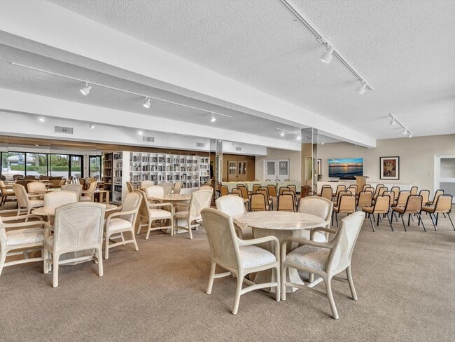 Building Photo - 3440 S Ocean Blvd