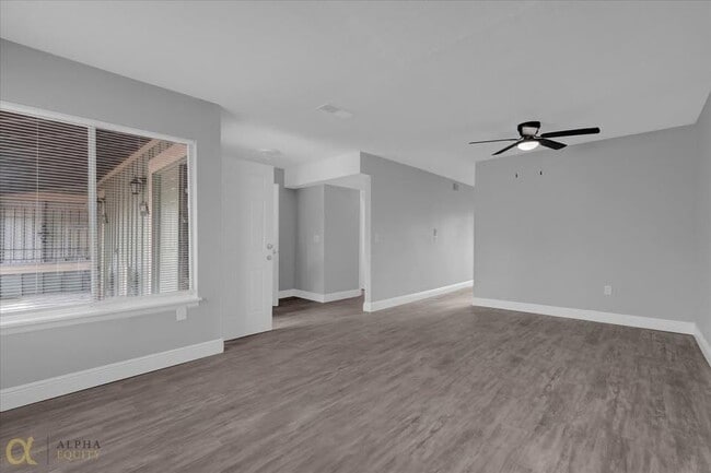 Building Photo - 2418 Skan Ct