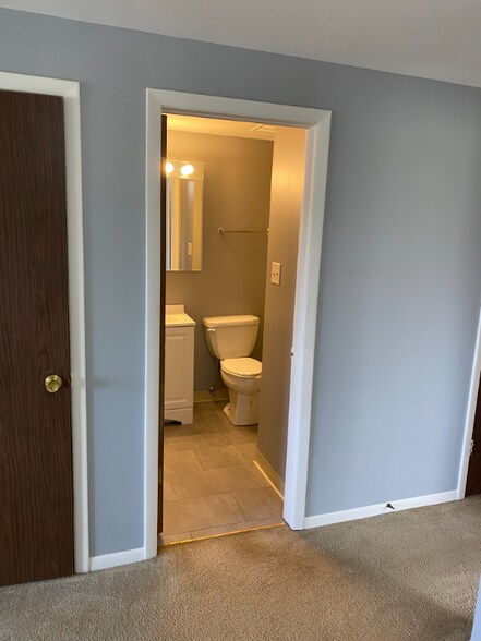 Building Photo - 7041 170th St