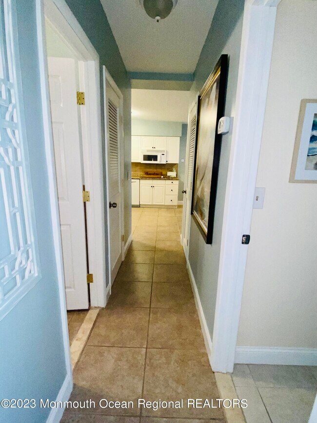 Building Photo - 438 NJ-35