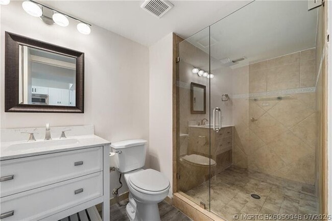 Building Photo - 10300 Hidden Springs Ct