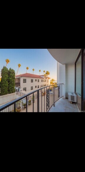 Building Photo - 2601 E Ocean Blvd