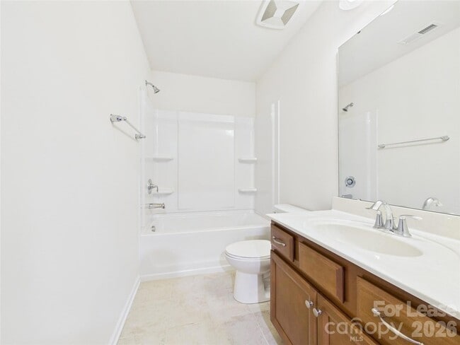 Building Photo - 6005 Sweetbay Ln