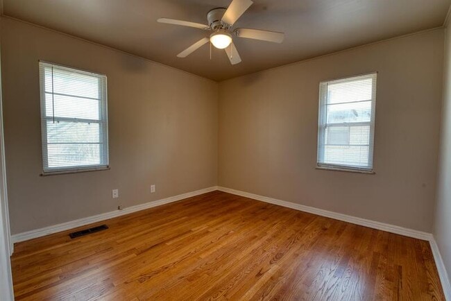 Building Photo - 3809 NW 51st St