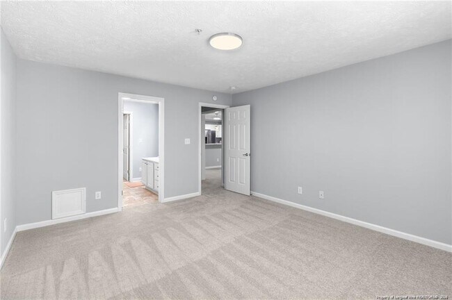 Building Photo - 3340 Harbour Pointe Pl