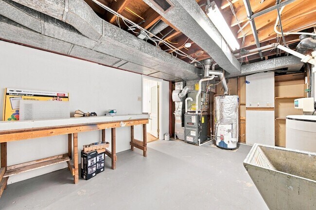Building Photo - 5300 Logan Ave S