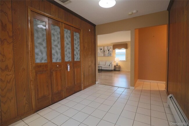 Building Photo - 18 Strathmore Village Dr