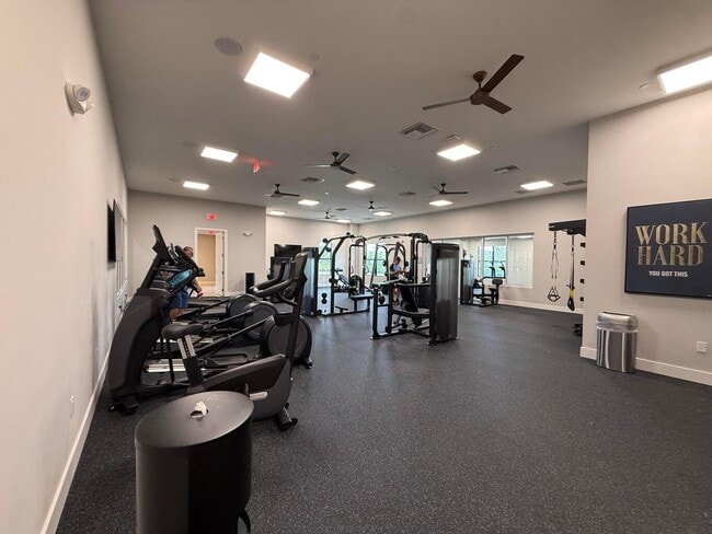 Building Photo - 5759 Phoenix Palm Ct