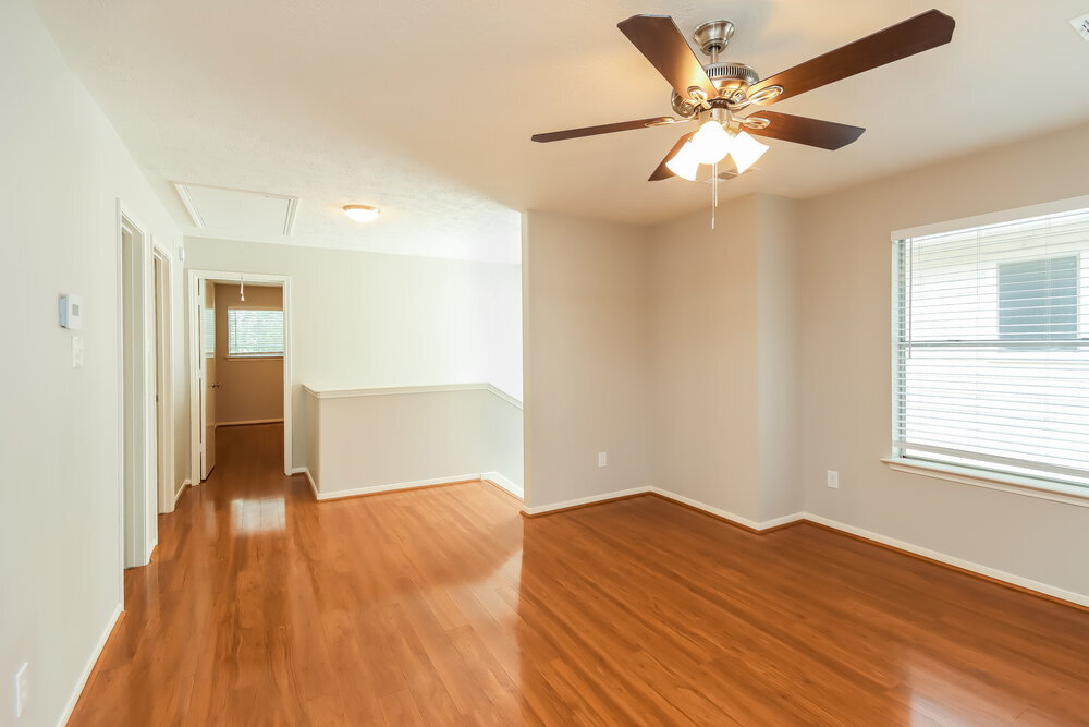 Building Photo - 6614 Valerian Ln