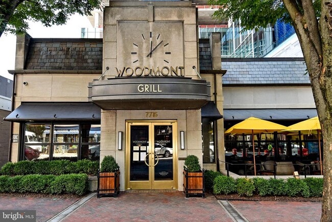 Building Photo - 4620 N Park Ave