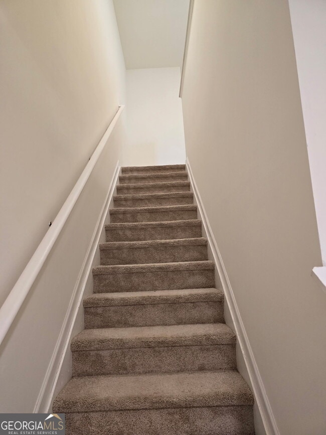 Building Photo - 839 Taurus Dr