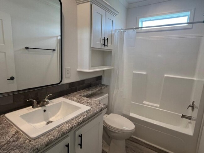 Building Photo - 41094 Roselle Lp