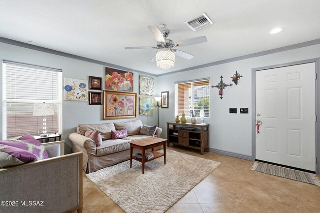 Building Photo - 8471 N Placita De La Manzana