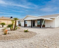 Building Photo - Beautiful Lake Havasau Home