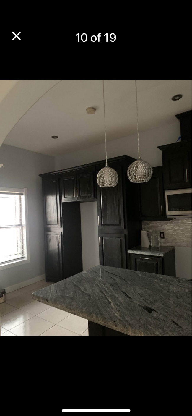 Building Photo - 9426 Ivory Cir