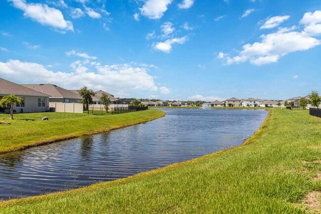 Building Photo - 17308 Reserva Dr
