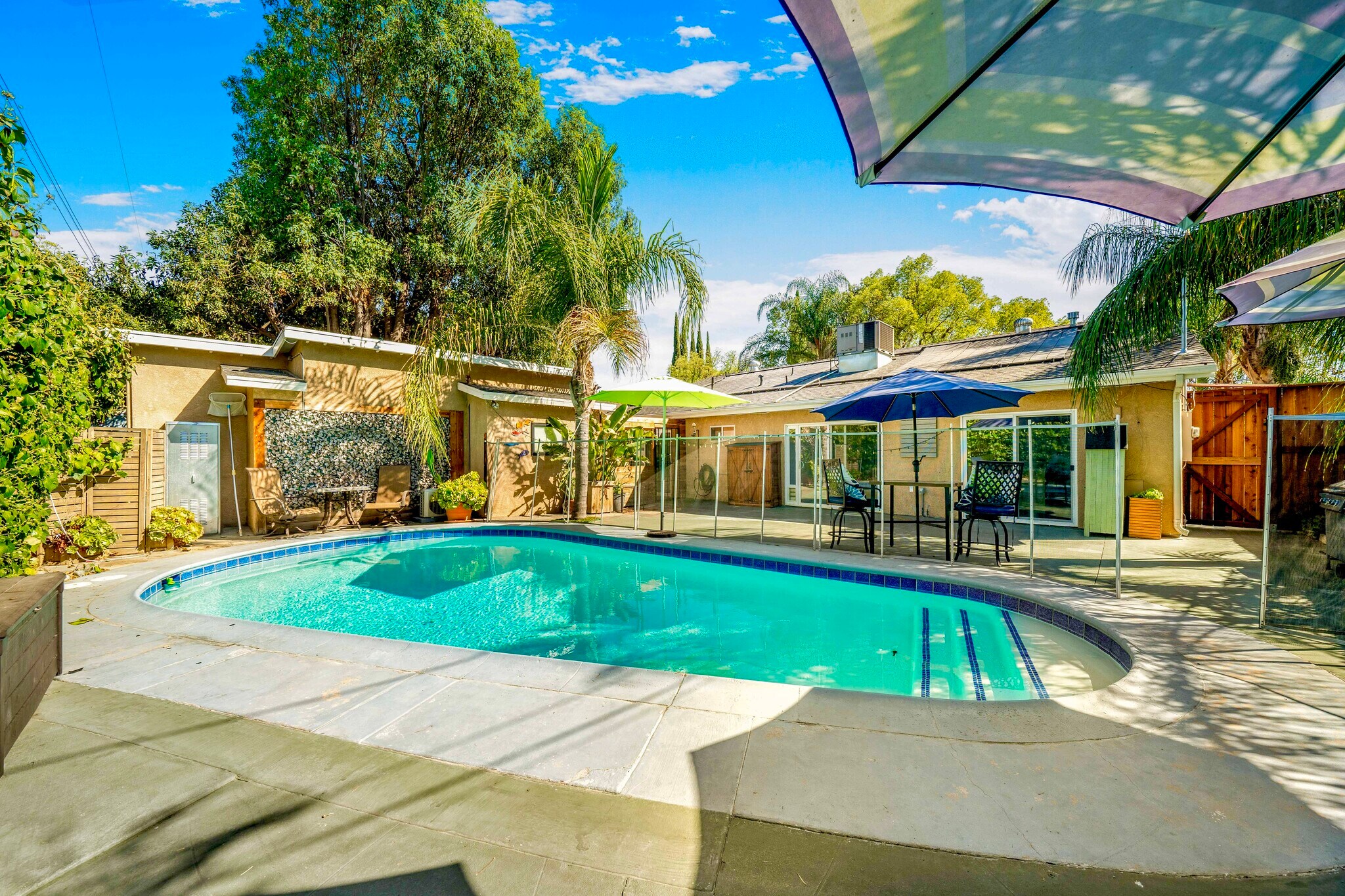 Building Photo - 7851 Texhoma Ave