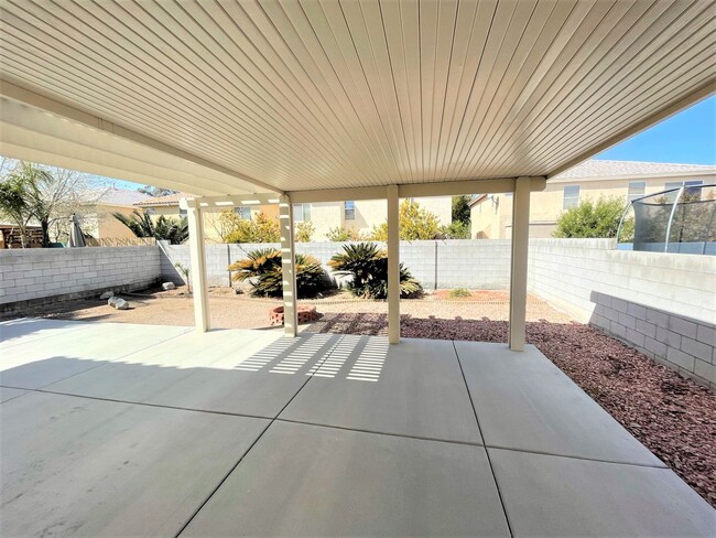 Building Photo - Two-story 4 BR & 3 BA designs offer luxuri...